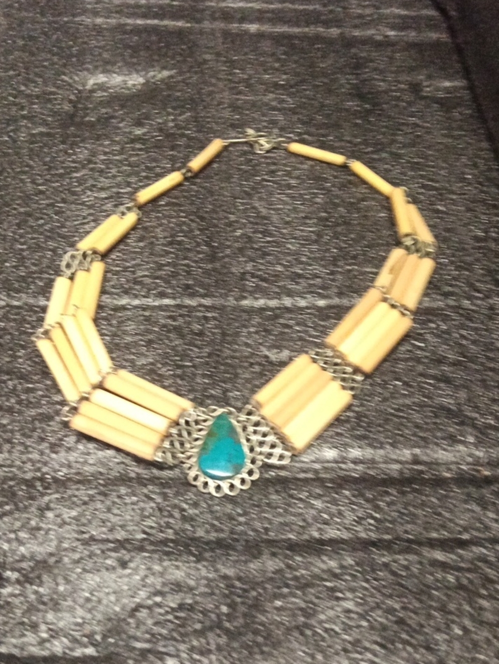 Beige Wood Tube Bead Choker Necklace with Turquoise Teardrop Pendant
